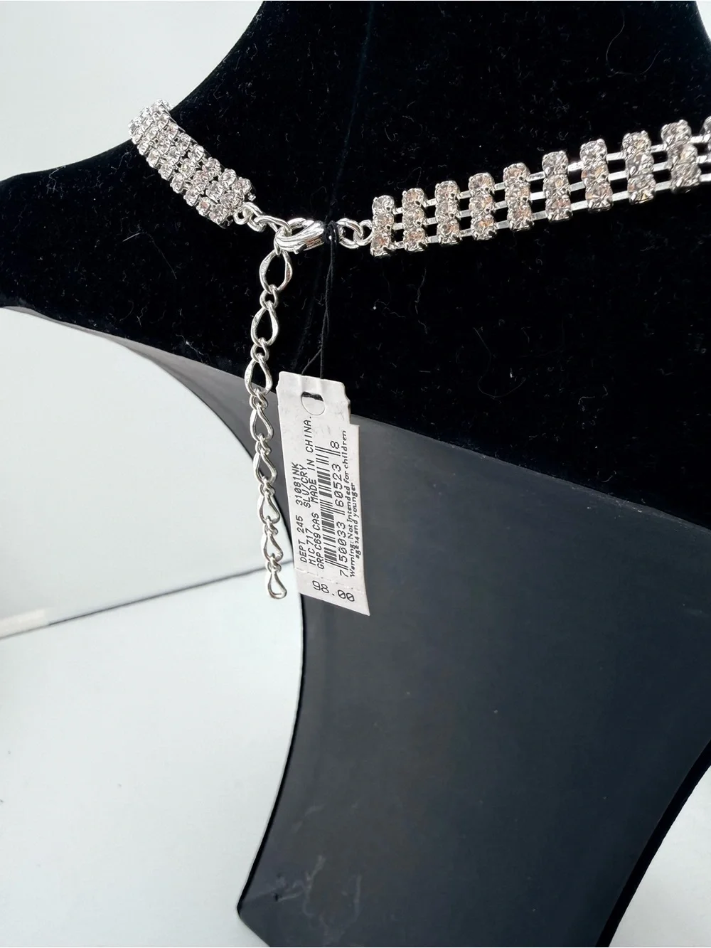 NWT Cezanne Silver Crystal Floral Bib Statement Necklace - Picture 4 of 8